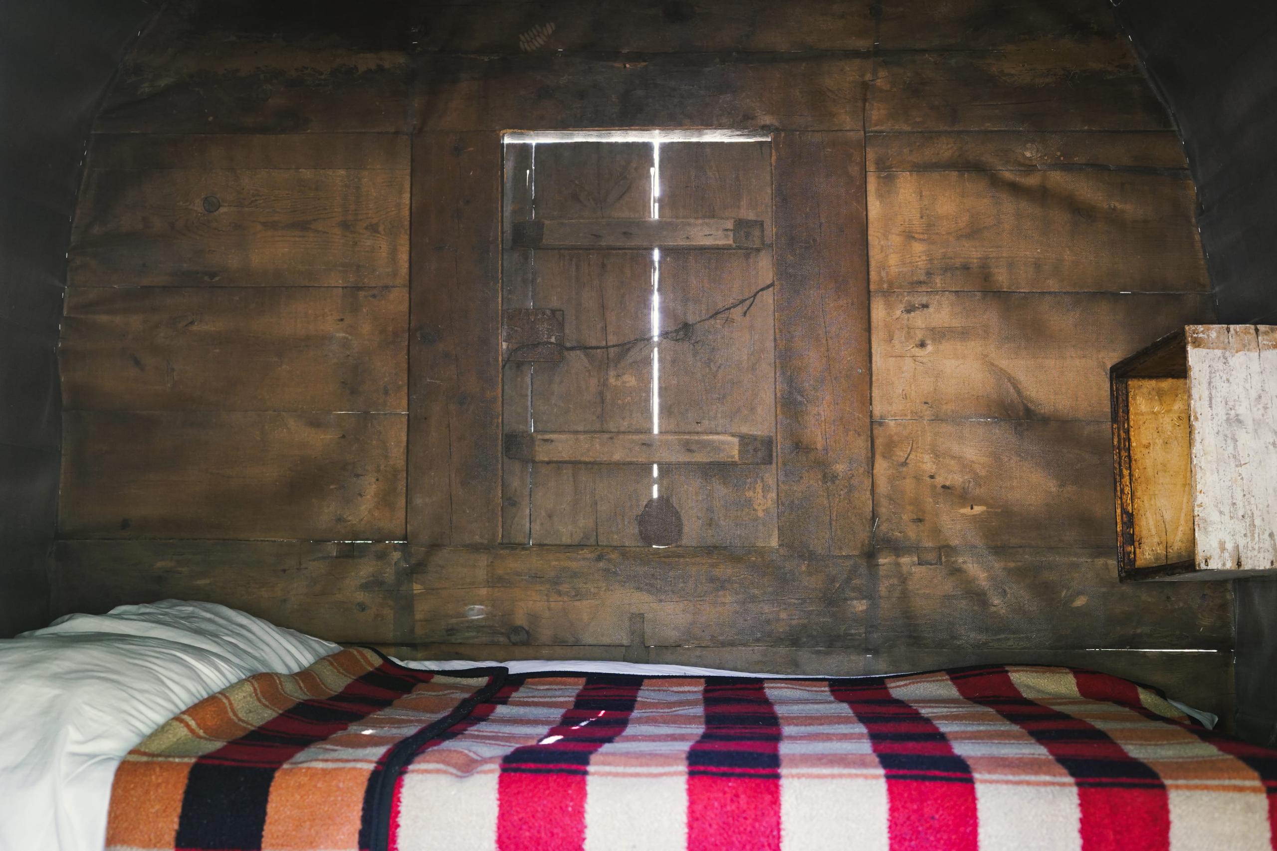 ateş su konaklamaLLUM-06